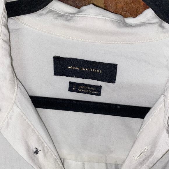 Urban Outfitters White Modal Short Sleeve Button Down Shirt Men's Size Small - Picture 4 of 7